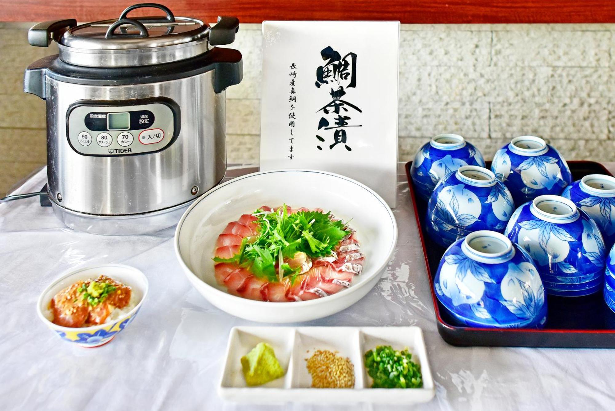 The Global View Nagasaki Otel Dış mekan fotoğraf A pressure cooker