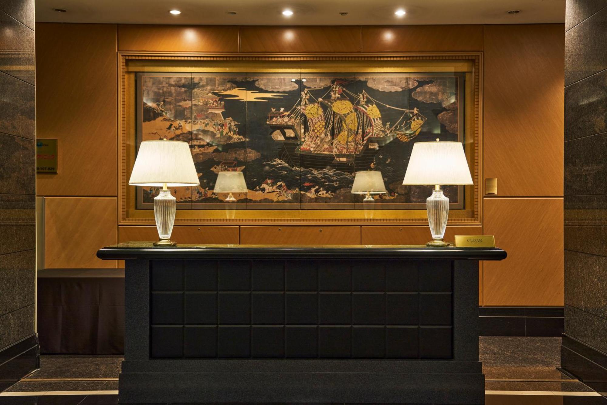 The Global View Nagasaki Otel Dış mekan fotoğraf The lobby of the Four Seasons Hotel, Hong Kong