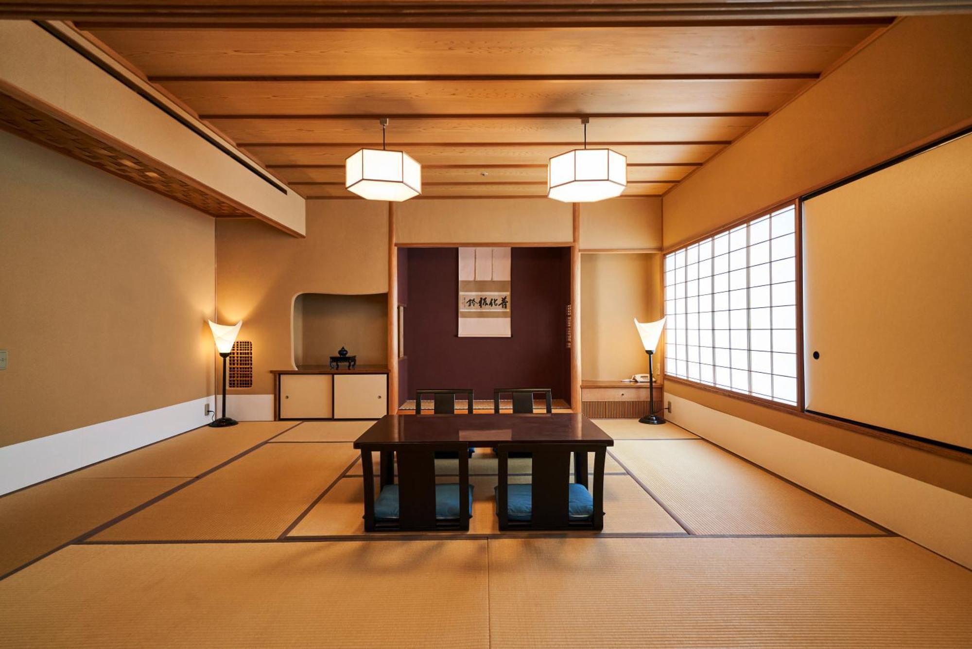 The Global View Nagasaki Otel Dış mekan fotoğraf A traditional Japanese room